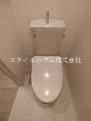 【トイレ】 | ヴェルドミール・ドゥエ | 同建物内別部屋の写真です。