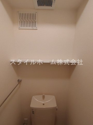 【トイレ】 | ヴェルドミール・ドゥエ | 同建物内別部屋の写真です。