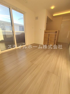【居間・リビング】 | ヴェルドミール・ドゥエ | 同建物内別部屋の写真です。