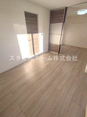 【居間・リビング】 | ヴェルドミール・ドゥエ | 同建物内別部屋の写真です。