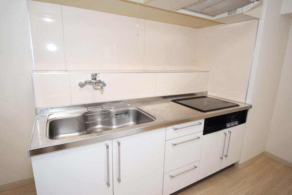 第一サンライフ伊東　B棟のキッチン