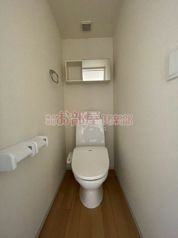 パドレ　ムールトメスクのトイレ|ゆったりとした空間のトイレです