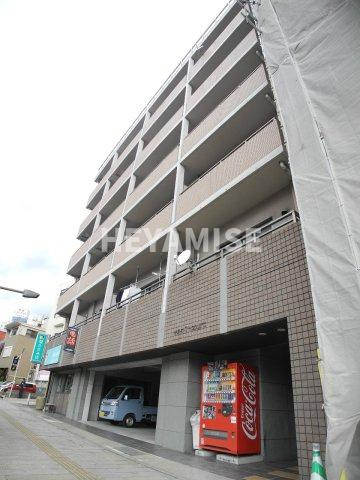 T-COURTの外観