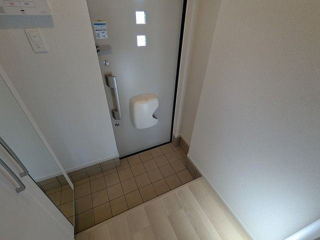 ジール二日市Ⅰの玄関