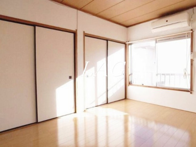 【居間・リビング】 | ハイム桃園 | 洋室のお部屋です。