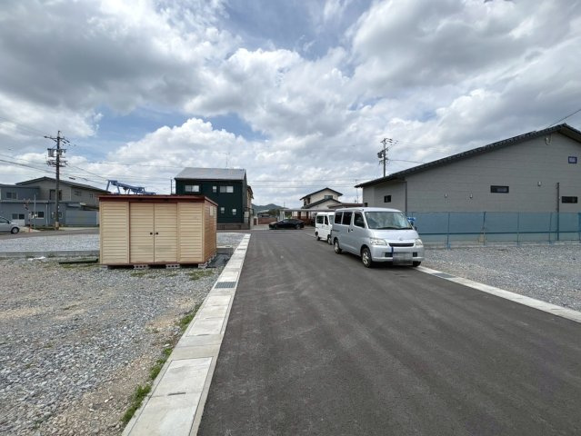 新築戸建　岐阜市世保北　全２区画分譲の前面道路含む現地写真|「現地（2026年4月20日）撮影」　
■前面道路　
■ヤマダ不動産　株式会社リライフ