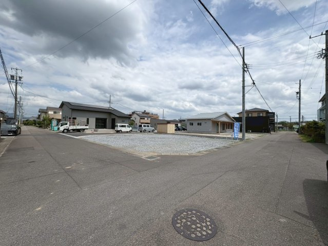 新築戸建　岐阜市世保北　全２区画分譲の前面道路含む現地写真|「現地（2026年6月5日）撮影」　
■前面道路　
■ヤマダ不動産　株式会社リライフ