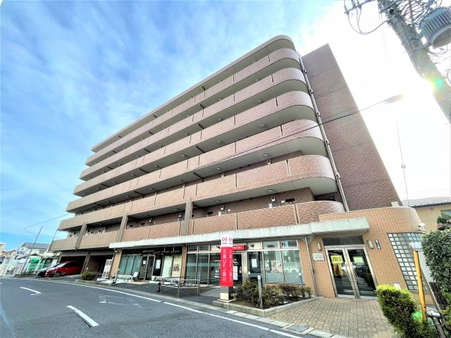 アルバ南柏の外観
