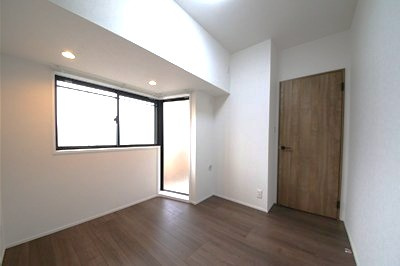 ライオンズシティ春日部の洋室