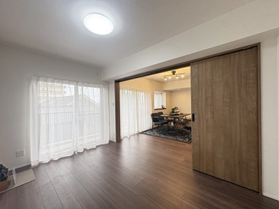 ライオンズシティ春日部の洋室