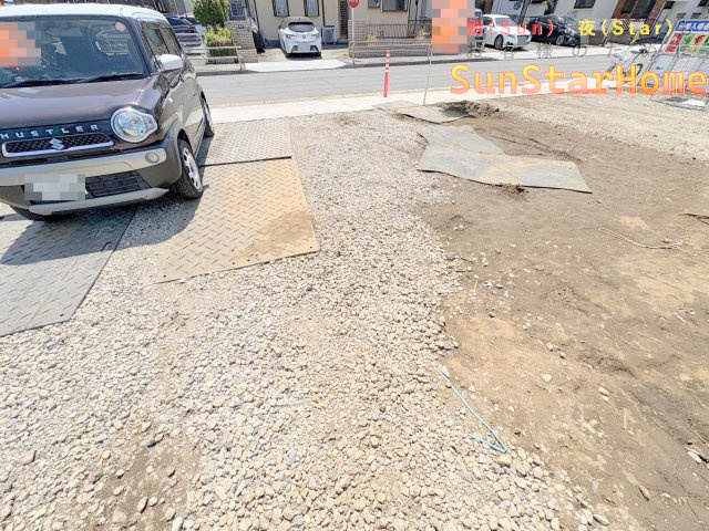 【サンスターホーム】瑞穂町南平2丁目　省エネ住宅E号棟の駐車場