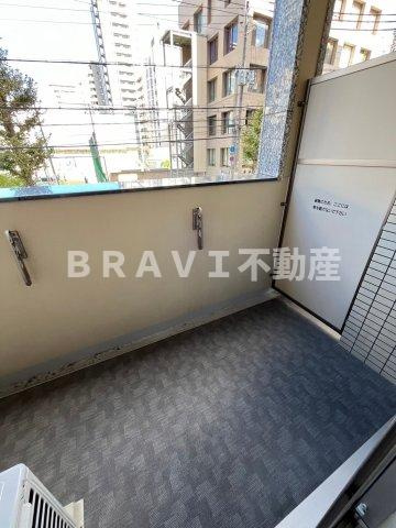 アドバンス大阪城レガーレ　BRAVI不動産のバルコニー|【アドバンス大阪城レガーレ】陽当たり良好なバルコニーです
