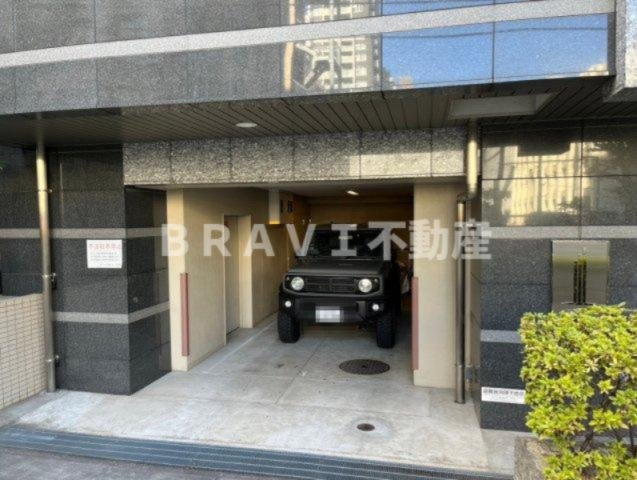 アドバンス大阪城レガーレ　BRAVI不動産の駐車場|【アドバンス大阪城レガーレ】カースペースがあります