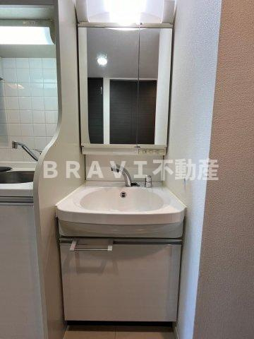 アドバンス大阪城レガーレ　BRAVI不動産の独立洗面台|【アドバンス大阪城レガーレ】独立洗面化粧台付き