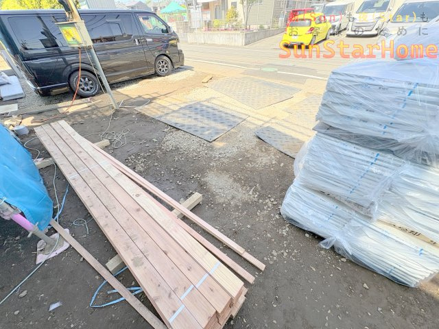 【サンスターホーム】瑞穂町南平2丁目　省エネ住宅B号棟の駐車場