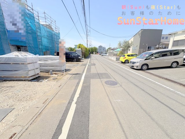 【サンスターホーム】瑞穂町南平2丁目　省エネ住宅B号棟の前面道路含む現地写真