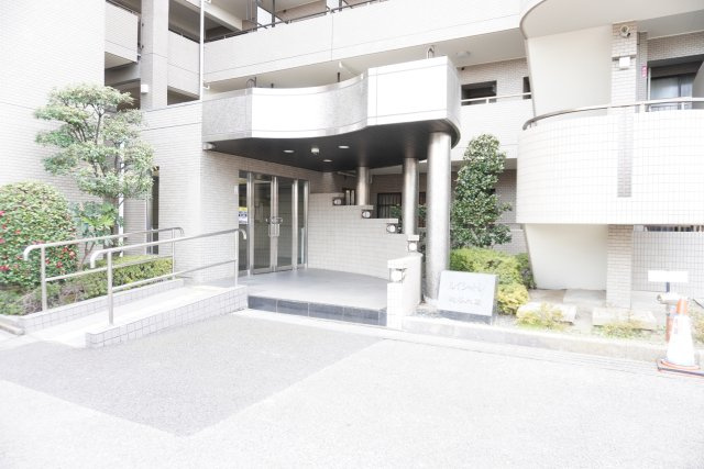 ルイシャトレ越谷大袋