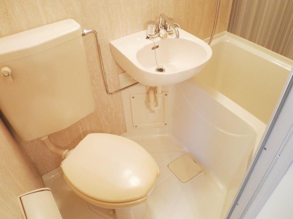 パールマンション白山の浴室