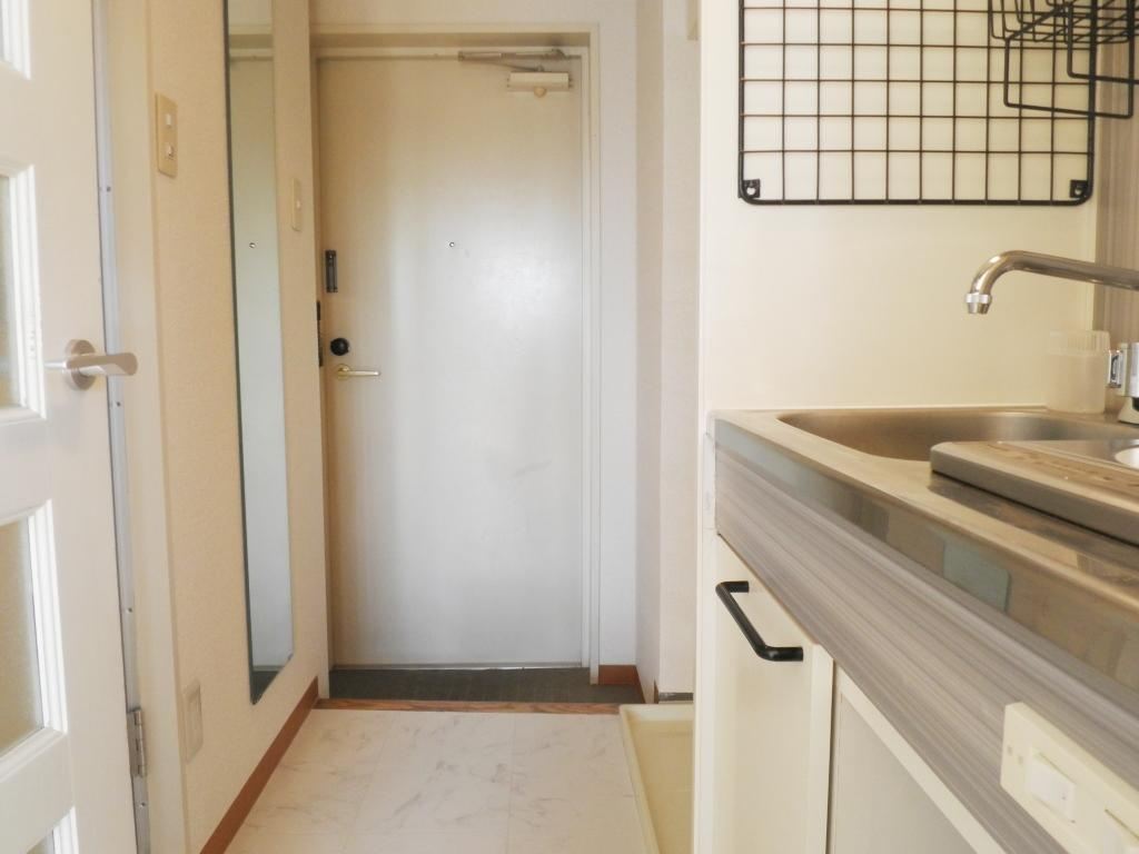 パールマンション白山の玄関