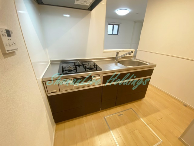 藤沢市円行１丁目のアパートのキッチン