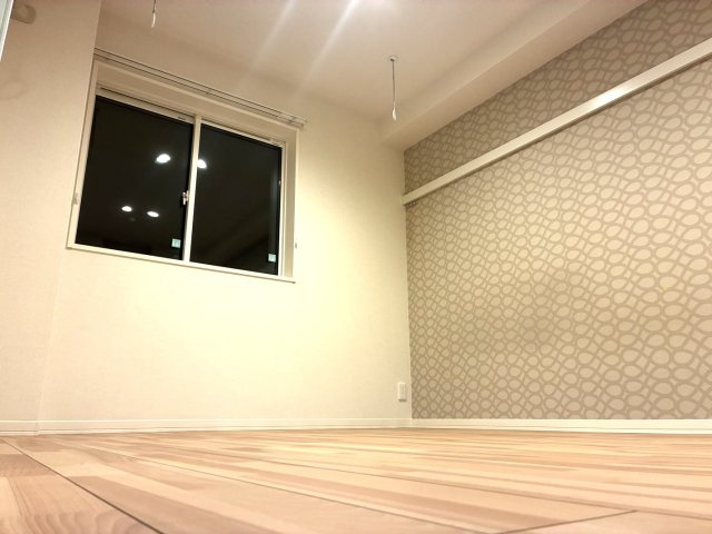 【洋室】 | コンフォーザ