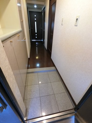 ダイアパレスポートアネックス千葉の玄関
