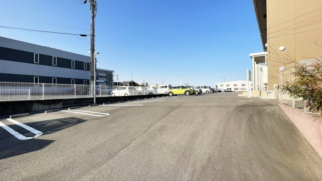 カサレナの駐車場