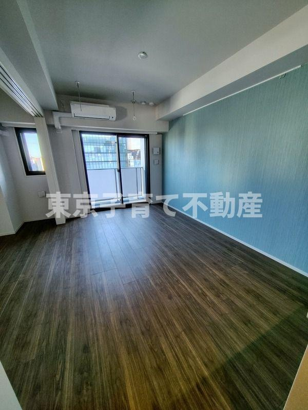 ラティエラ秋葉原の洋室