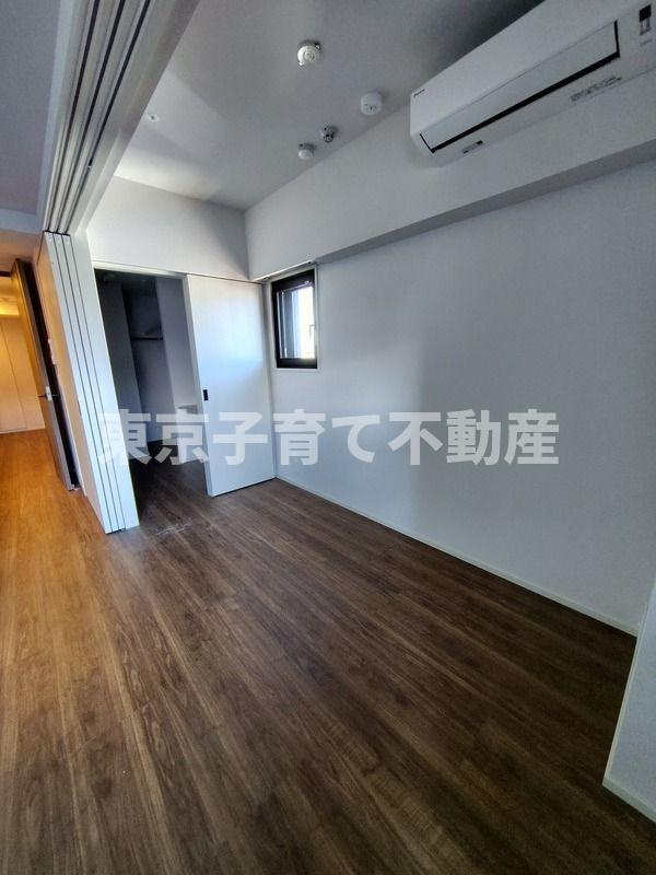 ラティエラ秋葉原の洋室
