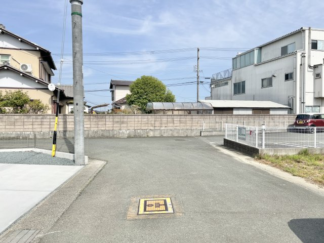 磐田市 川袋 1期の前面道路含む現地写真|東を向いて撮影しました。