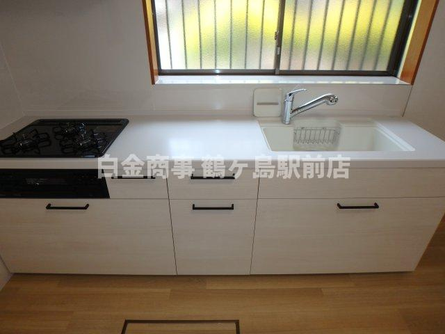 坂戸市柳町中古戸建のキッチン
