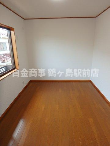 坂戸市柳町中古戸建の洋室
