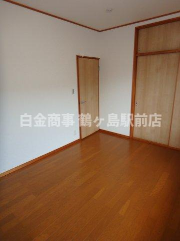 坂戸市柳町中古戸建の洋室
