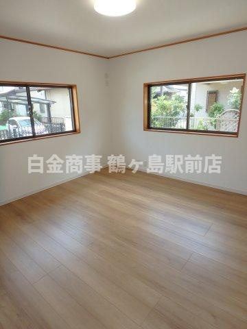 坂戸市柳町中古戸建の洋室