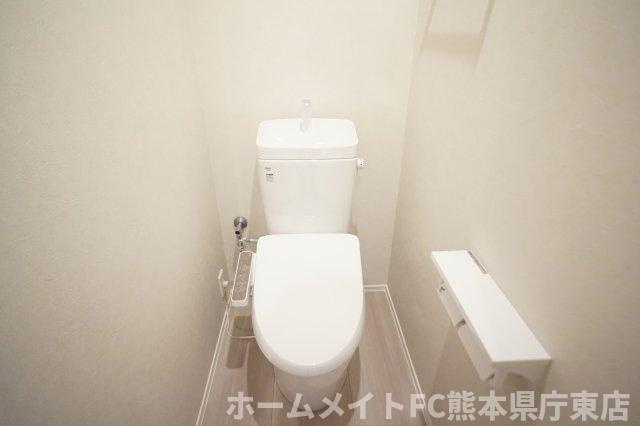 熊本市東区八反田３丁目のアパートのトイレ