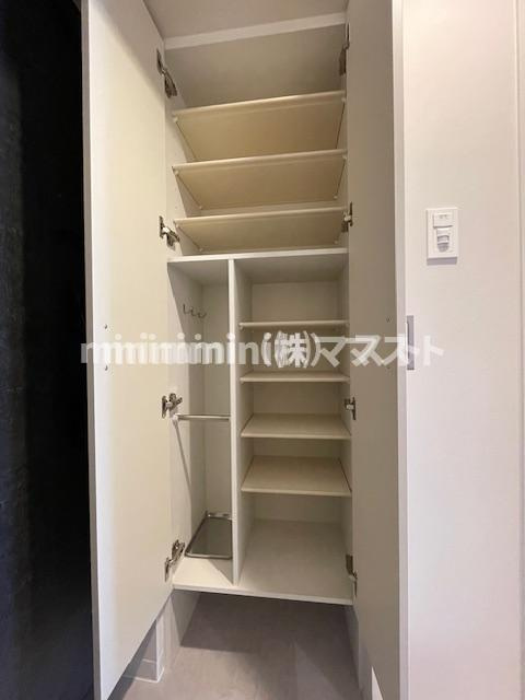 リヴェント難波ウエストの収納