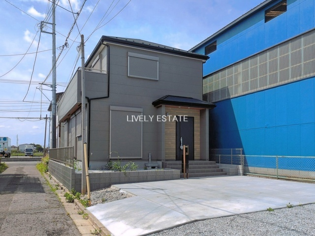 越谷市新川町1丁目 新築分譲住宅の外観