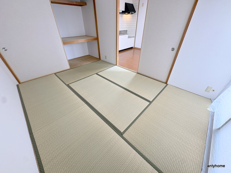 コンフォール　仲介手数料無料の寝室