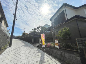 【前面道路含む現地写真】 | 再生住宅　横浜市緑区いぶき野 | 前面道路