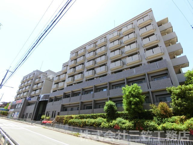枚方市長尾谷町１丁目の賃貸マンションの外観