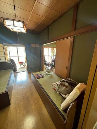 熱海市伊豆山戸建の洋室