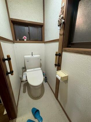 熱海市伊豆山戸建のトイレ