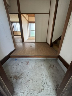 【玄関】 | 中古戸建　横浜市戸塚区平戸2丁目 | 三和土
