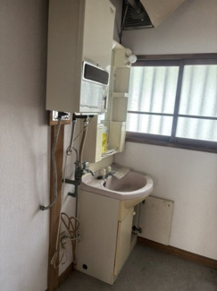 【独立洗面台】 | 中古戸建　横浜市戸塚区平戸2丁目 | 洗面台