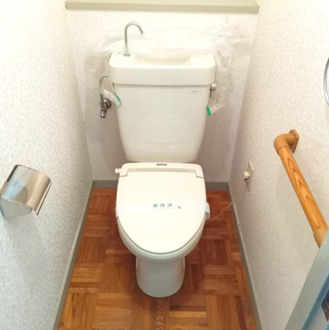 竜が台７丁目テラスハウスのトイレ|コンパクトで使いやすいトイレです