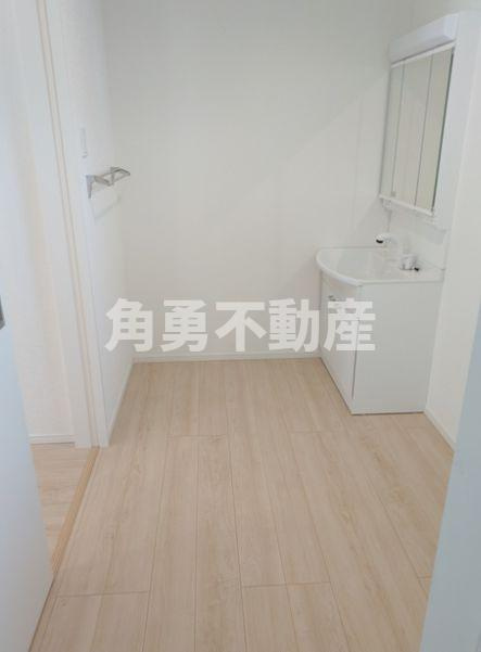 秦野市平沢第19　新築一戸建て　1号棟の独立洗面台|洗面化粧台