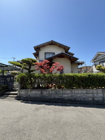 泉南市新家　中古戸建の前面道路含む現地写真