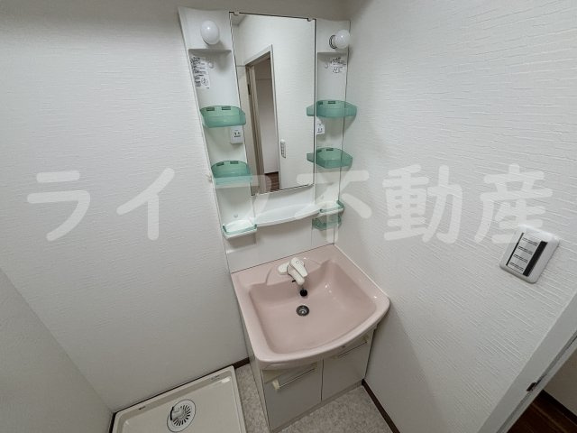プラーナ徳庵の洗面所|広い洗面スペース