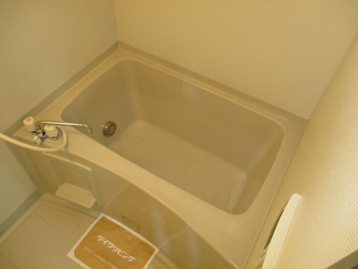 【浴室】 | カーサみつわ台H | ※同物件、同タイプ、間取り反転のお部屋です