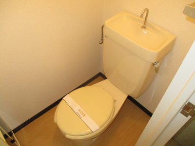 【トイレ】 | カーサみつわ台H | ※同物件、同タイプ、間取り反転のお部屋です